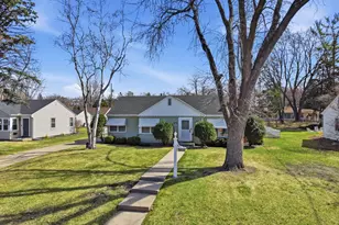 3016 Perry Ave N, Golden Valley, MN 55422 - Photo 41