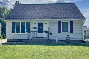 1417 12th Ave NE, Rochester, MN 55906 - Photo 3