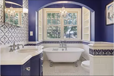 1005 Cedar Lake Road S, Minneapolis, MN 55405 - Photo 25