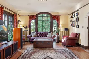 1005 Cedar Lake Rd S, Minneapolis, MN 55405 - Photo 7