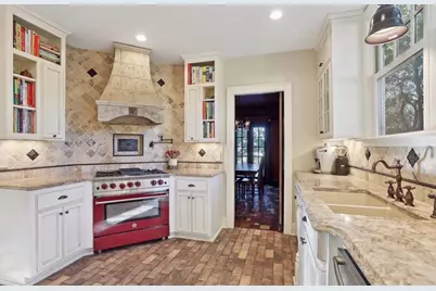 1005 Cedar Lake Road S, Minneapolis, MN 55405 - Photo 15