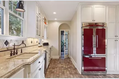 1005 Cedar Lake Road S, Minneapolis, MN 55405 - Photo 17