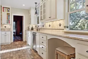 1005 Cedar Lake Rd S, Minneapolis, MN 55405 - Photo 15