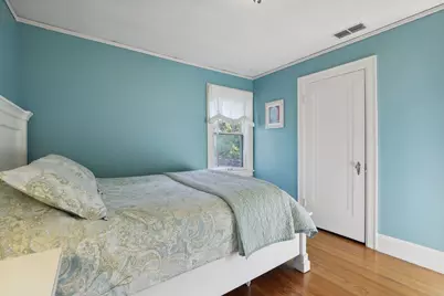 1005 Cedar Lake Road S, Minneapolis, MN 55405 - Photo 29