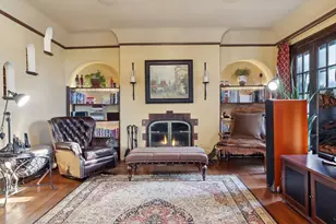 1005 Cedar Lake Rd S, Minneapolis, MN 55405 - Photo 5