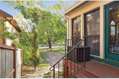 1005 Cedar Lake Road S, Minneapolis, MN 55405 - Photo 19