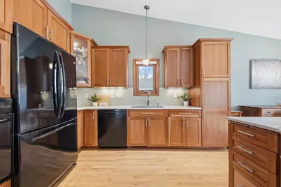 5675 Birch Trail, Shoreview, MN 55126 - Photo 15