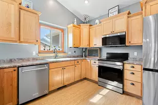 1407 28th St SW, Austin, MN 55912 - Photo 25