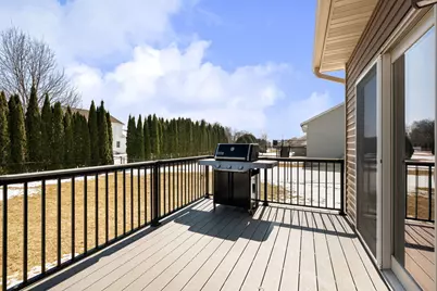 1407 28th Street SW, Austin, MN 55912 - Photo 13