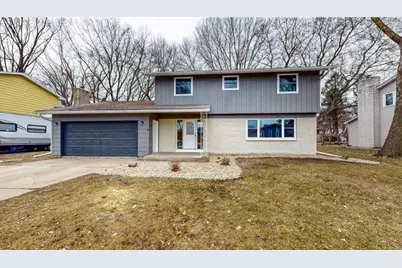 1819 Wilshire Drive NE, Rochester, MN 55906 - Photo 1