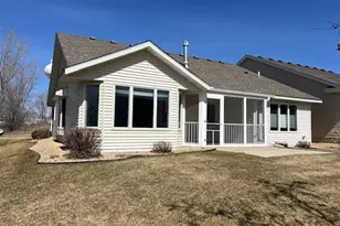 1509 Glenridge Dr, Prescott, WI 54021 - Photo 3