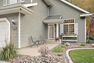 8301 Narcissus St, Victoria, MN 55386 - Photo 5