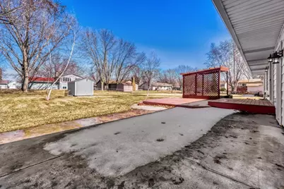 9966 108th Avenue N, Maple Grove, MN 55369 - Photo 31