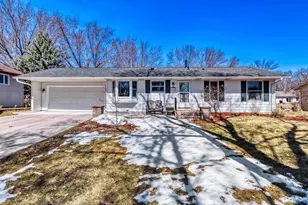 9966 108th Ave N, Maple Grove, MN 55369 - Photo 5