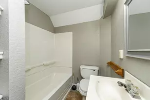 111 6th St NW, Rochester, MN 55901 - Photo 15