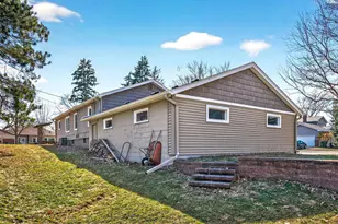 217 Hanley Rd, Golden Valley, MN 55426 - Photo 77