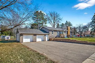 217 Hanley Rd, Golden Valley, MN 55426 - Photo 3