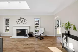 217 Hanley Rd, Golden Valley, MN 55426 - Photo 9