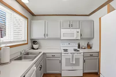 7770 Village Street, Chanhassen, MN 55317 - Photo 5