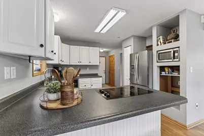 605 10th Avenue NW, Dodge Center, MN 55927 - Photo 17