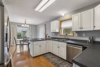 605 10th Avenue NW, Dodge Center, MN 55927 - Photo 15