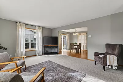 605 10th Avenue NW, Dodge Center, MN 55927 - Photo 9