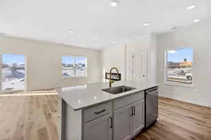 10336 Birchwood Cir, Victoria, MN 55318 - Photo 11