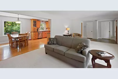 15 Saint Albans Road E, Hopkins, MN 55305 - Photo 9