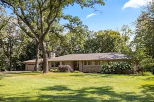 15 St Albans Rd E, Hopkins, MN 55305 - Photo 3