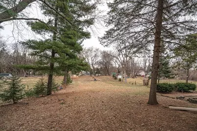 2697 Stillwater Road E, Maplewood, MN 55119 - Photo 31