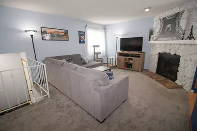 4004 Brookdale Circle N, Brooklyn Park, MN 55443 - Photo 3