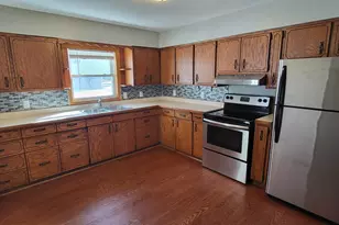 641 2nd St, Holdingford, MN 56340 - Photo 5