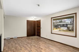 14693 Dory Ct, Apple Valley, MN 55124 - Photo 3