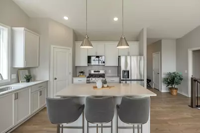 9152 62nd Street S, Cottage Grove, MN 55016 - Photo 9