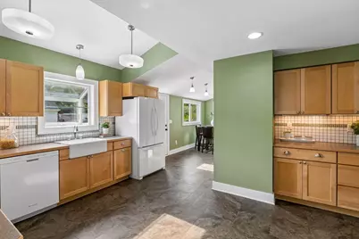 4046 Vincent Avenue N, Minneapolis, MN 55412 - Photo 11