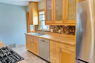 1515 California St NE, Minneapolis, MN 55413 - Photo 11