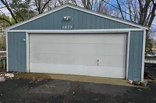 1873 Kohlman Ave, Maplewood, MN 55109 - Photo 7