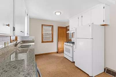 21 7th Avenue N, Hopkins, MN 55343 - Photo 9