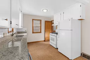 21 7th Ave N, Hopkins, MN 55343 - Photo 9