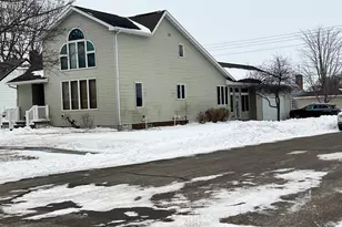 621 7th Ave, Madison, MN 56256 - Photo 1