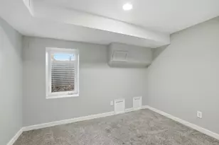 233 Groveland Ave, Minneapolis, MN 55403 - Photo 25