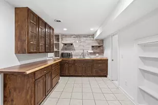 233 Groveland Ave, Minneapolis, MN 55403 - Photo 19