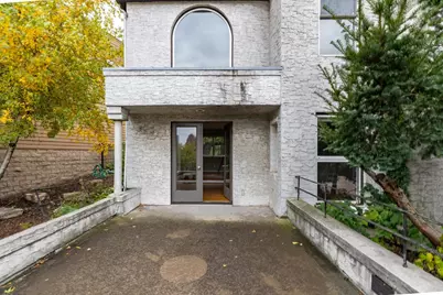 233 Groveland Avenue, Minneapolis, MN 55403 - Photo 27