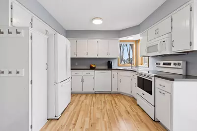 1885 Garden Lane, White Bear Lake, MN 55110 - Photo 9