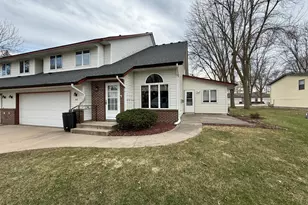 715 1st St SE, New Prague, MN 56071 - Photo 1