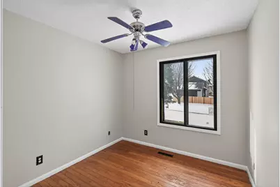 7062 Sherwood Road, Woodbury, MN 55125 - Photo 15