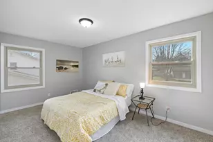 9911 Johnson Cir, Bloomington, MN 55437 - Photo 21