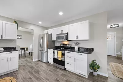 9911 Johnson Circle, Bloomington, MN 55437 - Photo 15