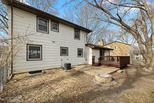 9911 Johnson Cir, Bloomington, MN 55437 - Photo 29