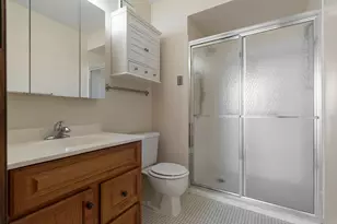 7600 Golden Valley Rd, Golden Valley, MN 55427 - Photo 15